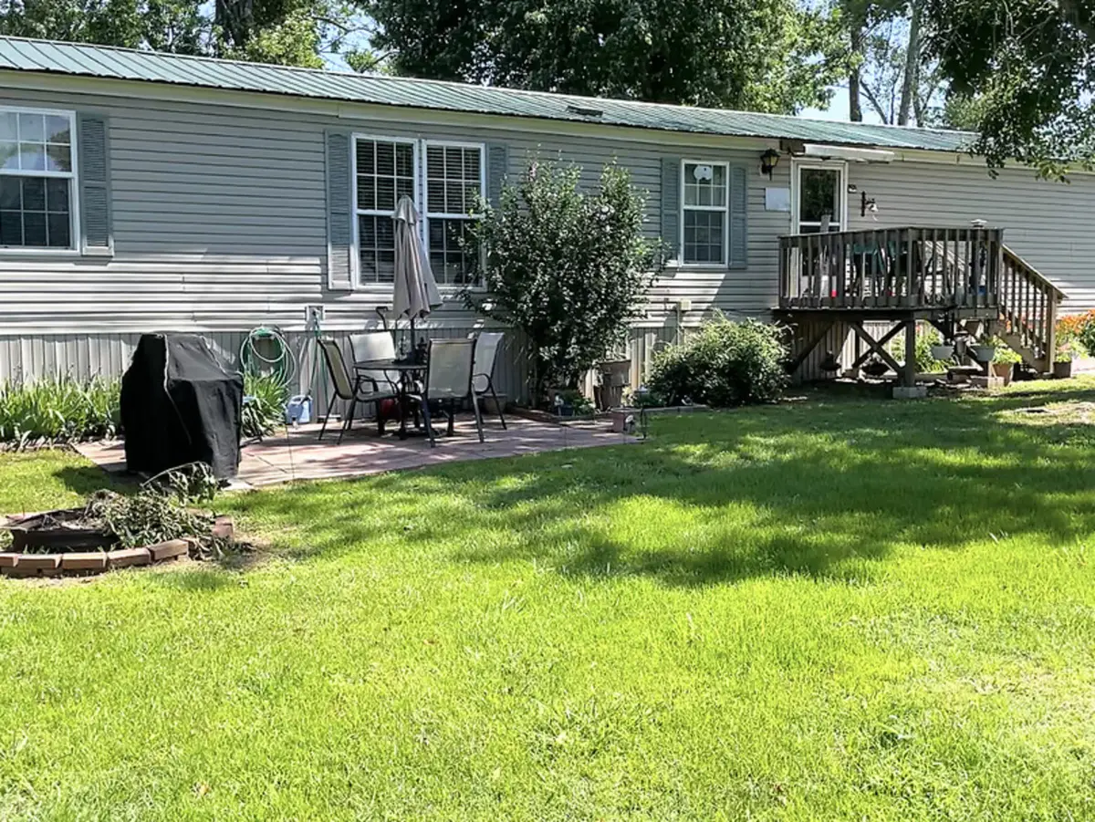 12 Fairgrounds Road, Vienna, IL 62995 - #1