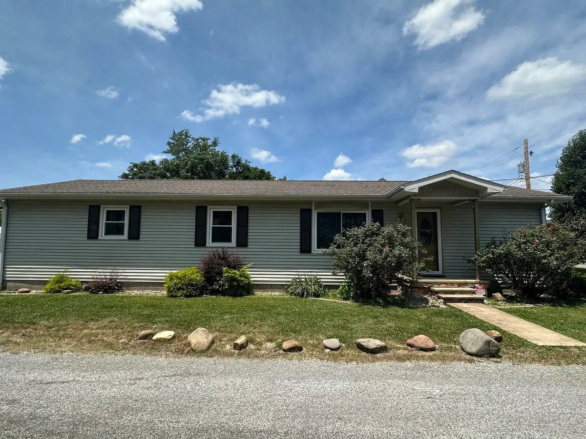 401 W Perrine Street, Johnston City, IL 62951 - #1