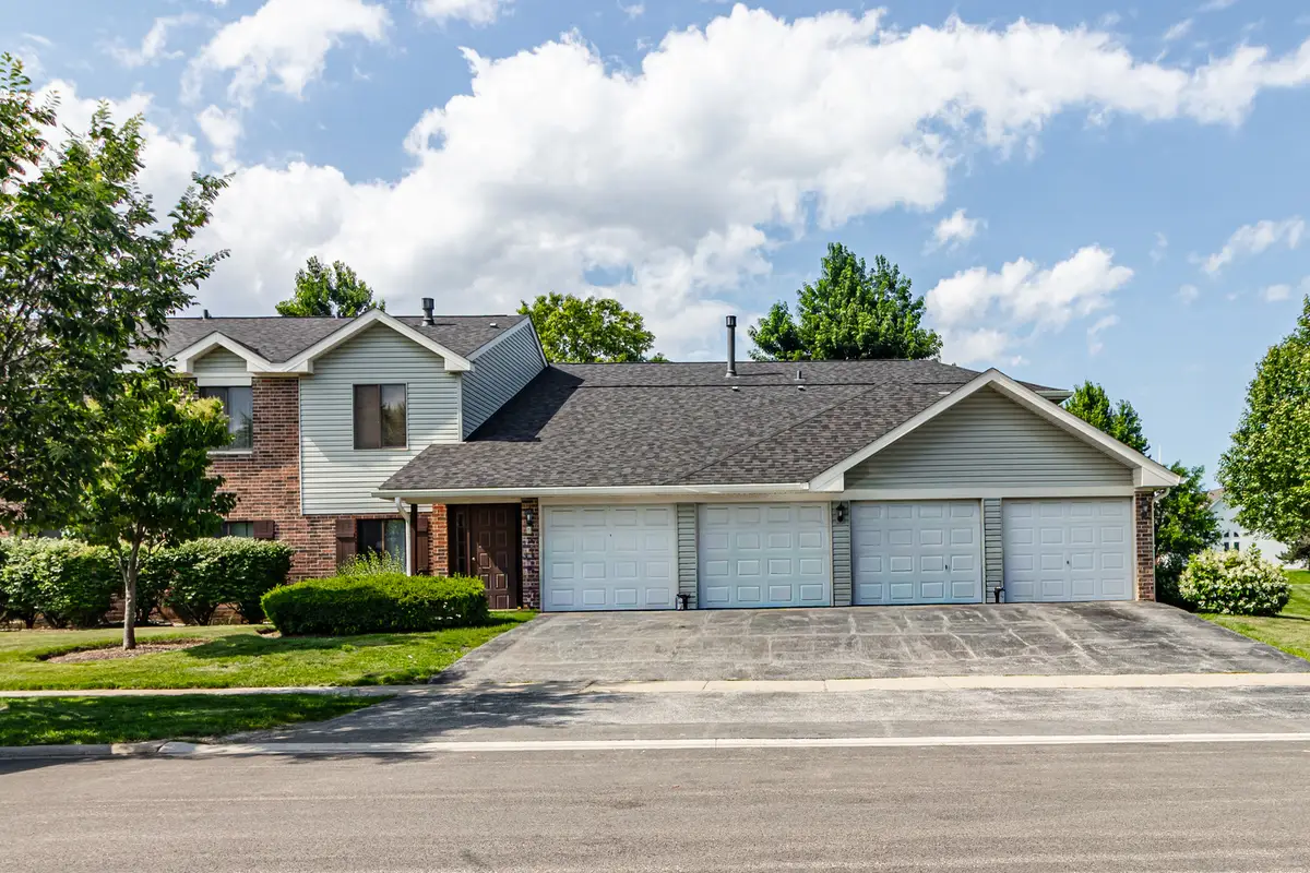 906 Cross Creek Drive #A2, Roselle, IL 60172 - #1