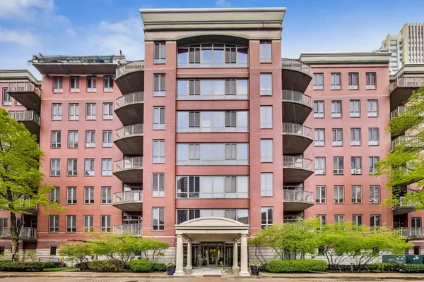 400 N Clinton Street #507, Chicago, IL 60654