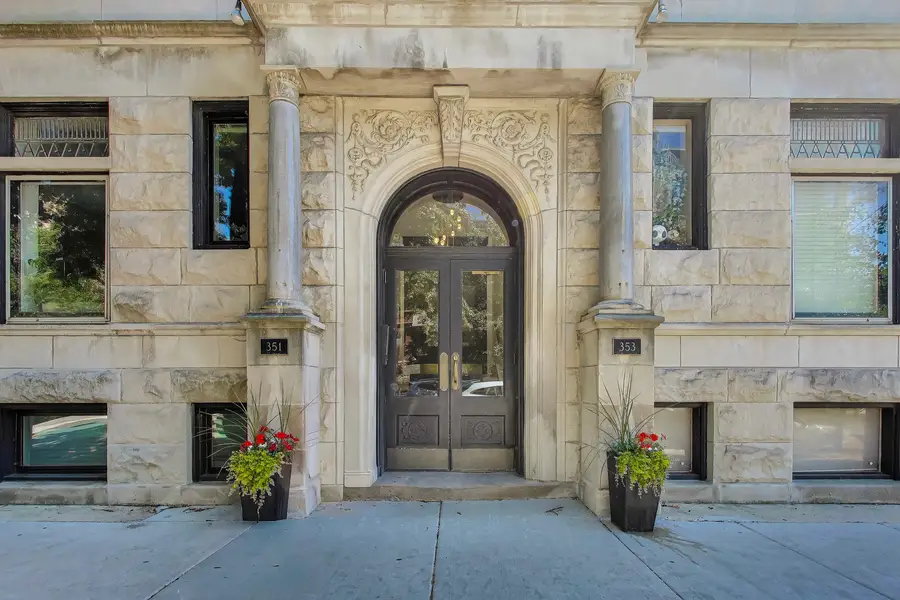 351 W Dickens Avenue #2E, Chicago, IL 60614 - #2