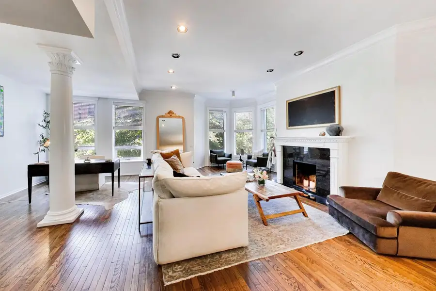 351 W Dickens Avenue #2E, Chicago, IL 60614 - #3