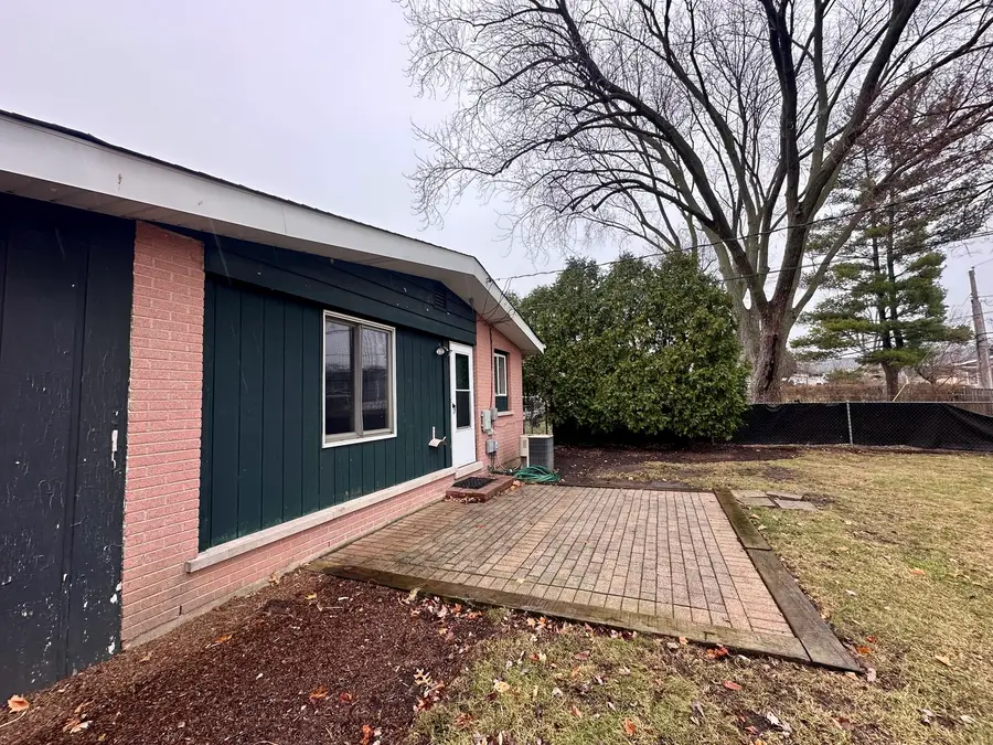 1702 W Oakton Street, Arlington Heights, IL 60004 - #3
