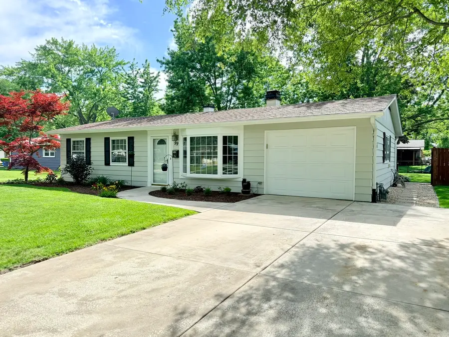 99 Circle Drive E, Montgomery, IL 60538 - #2