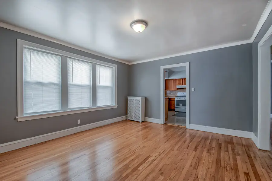 8221 Knox Avenue, Skokie, IL 60076 - #3