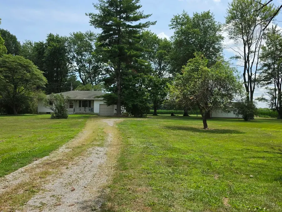 11164 State Route 14, McLeansboro, IL 62859 - #2