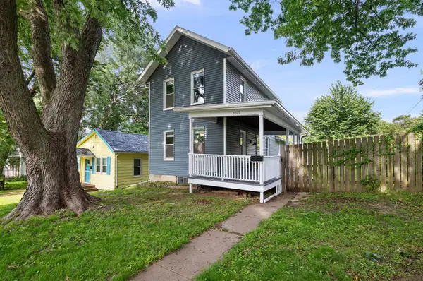 2015 Leclaire Street, Davenport, IA 52803