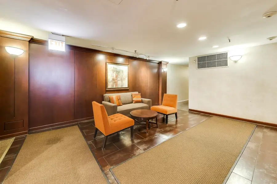 701 Forum Square #402, Glenview, IL 60025 - #3