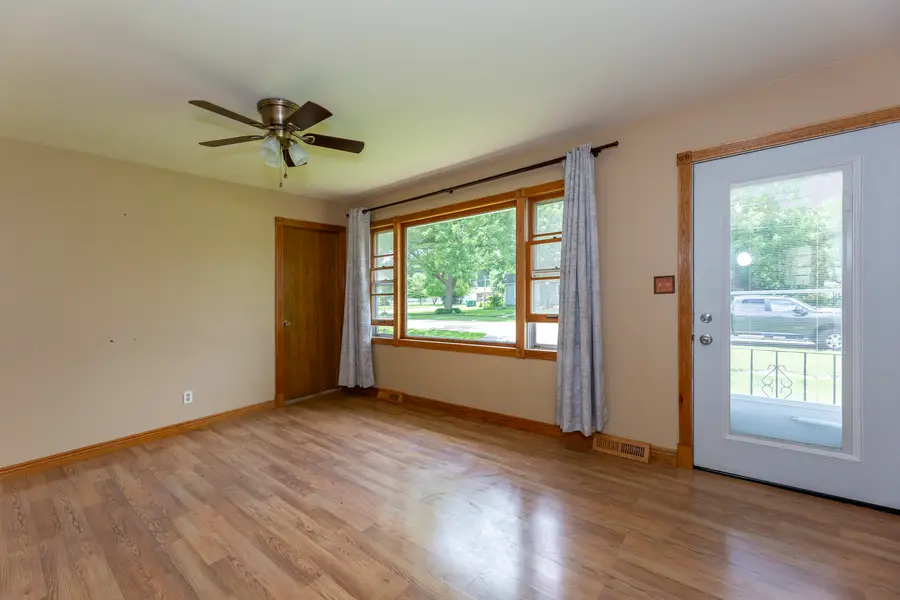 403 N 3rd Street, Malta, IL 60150 - #2