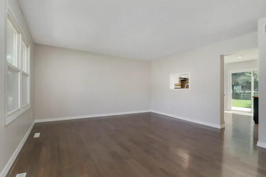 1407 Ridgeport Avenue, Bloomington, IL 61704 - #2