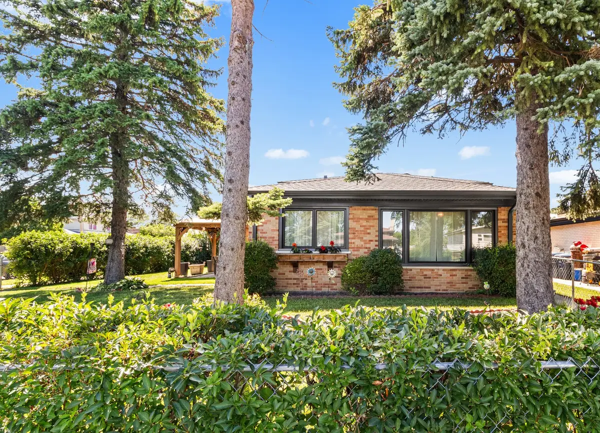 2196 Spruce Avenue, Des Plaines, IL 60018 - #1