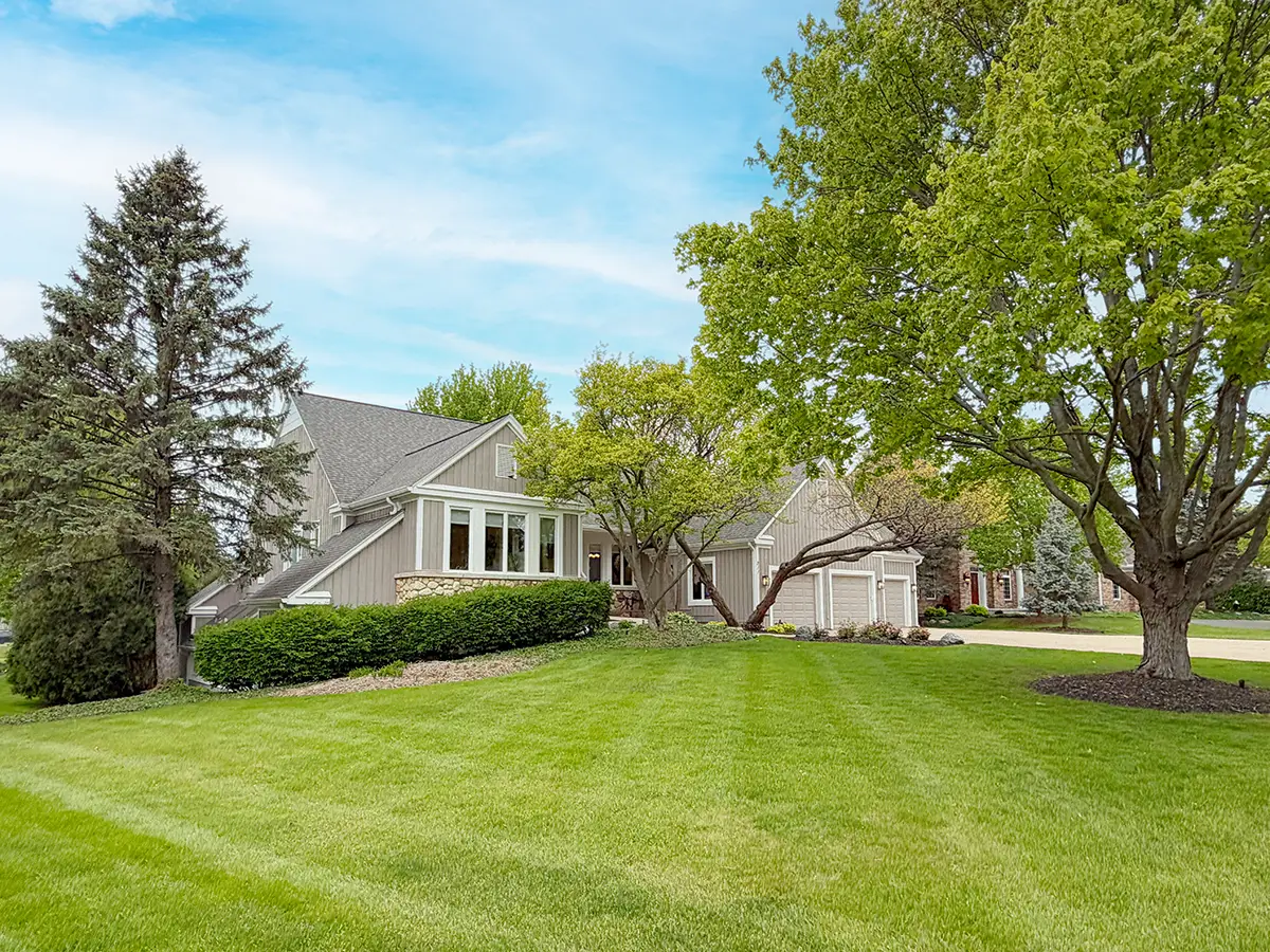 211 Ridge Lane, Lake In The Hills, IL 60156 - #1