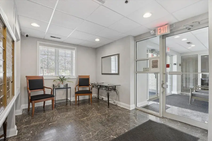 7051 W Touhy Avenue #604, Niles, IL 60714 - #3