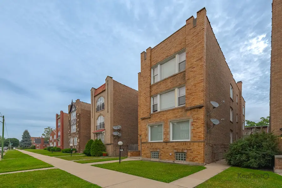 8923 S Blackstone Avenue, Chicago, IL 60617 - #3