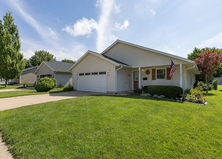 518 N Russell Avenue, Geneseo, IL 61254 - #2