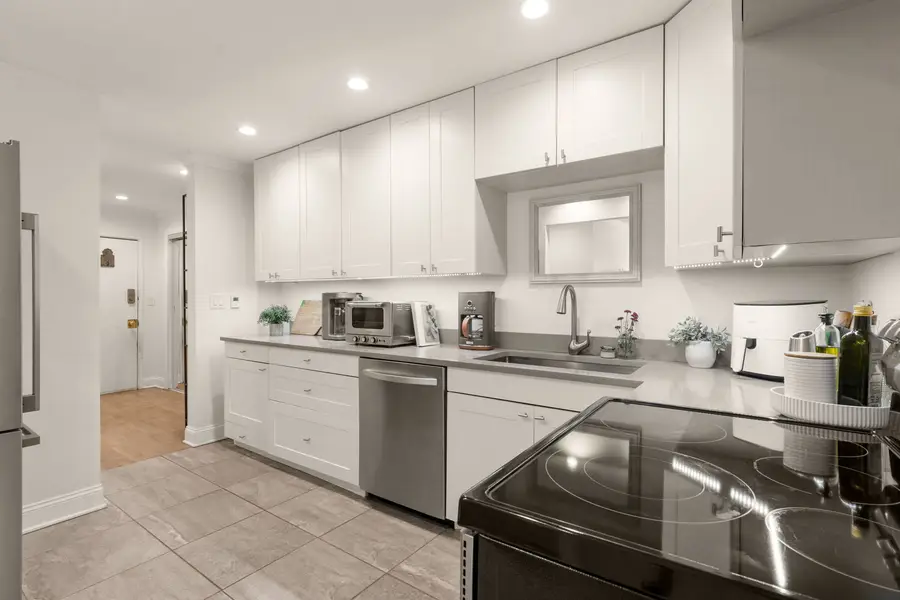 6121 N Sheridan Road #3A, Chicago, IL 60660 - #3