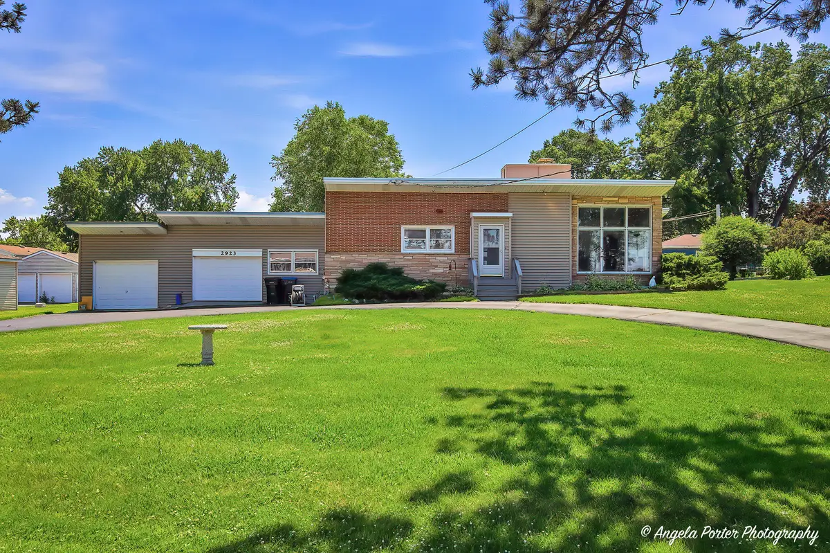 2923 Shorewood Drive, McHenry, IL 60050 - #1