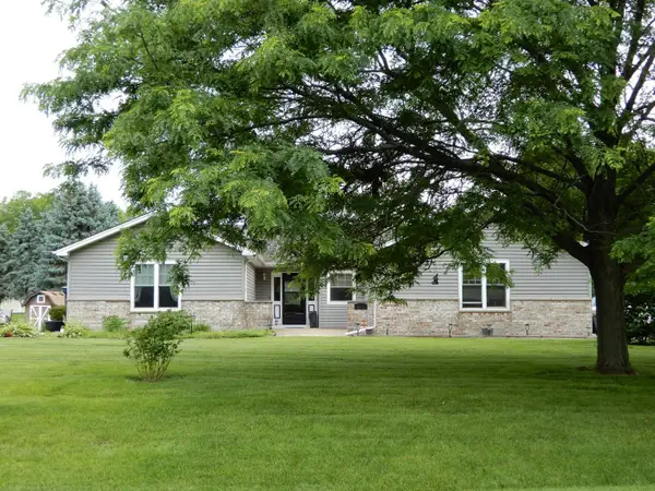 392 Jean Street, Gilberts, IL 60136