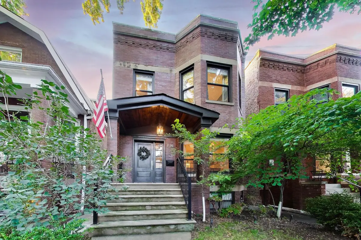 2136 W Waveland Avenue, Chicago, IL 60618 - #1