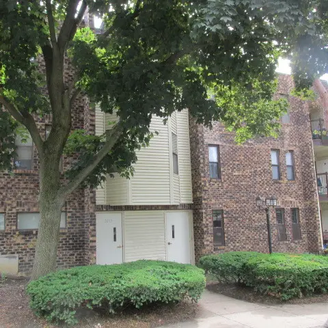 2013 Country Club Drive #11, Woodridge, IL 60517 - #1