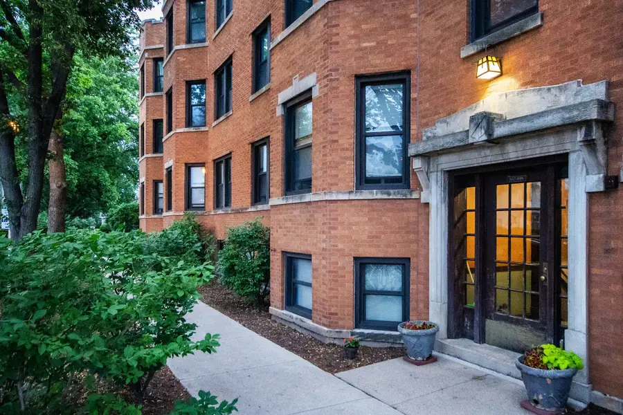 846 Wesley Avenue #3, Oak Park, IL 60304 - #2
