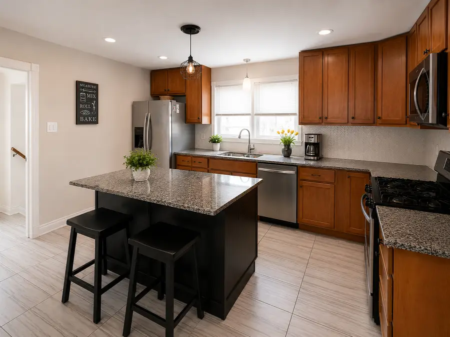 5600 S Natoma Avenue, Chicago, IL 60638 - #3