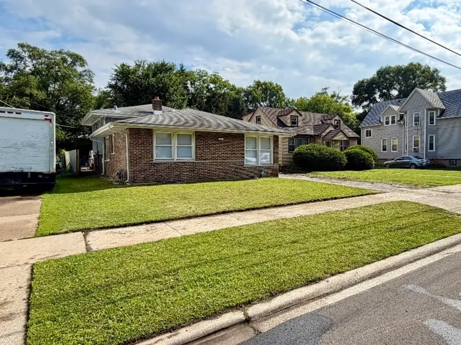705 Sheridan Avenue, Dolton, IL 60419 - #3