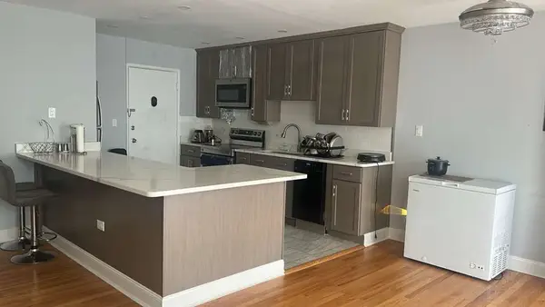 8710 Skokie Boulevard #3BS, Skokie, IL 60077