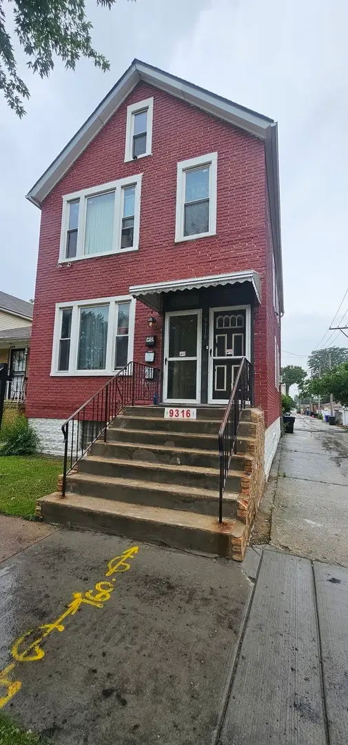 9316 S Marquette Avenue, Chicago, IL 60617