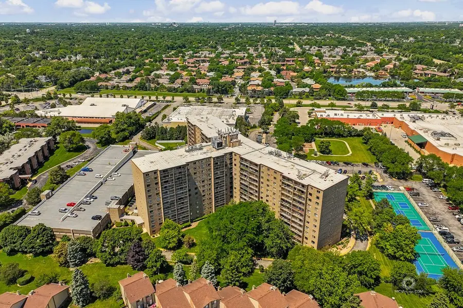 6340 Americana Drive #214, Willowbrook, IL 60527 - #2