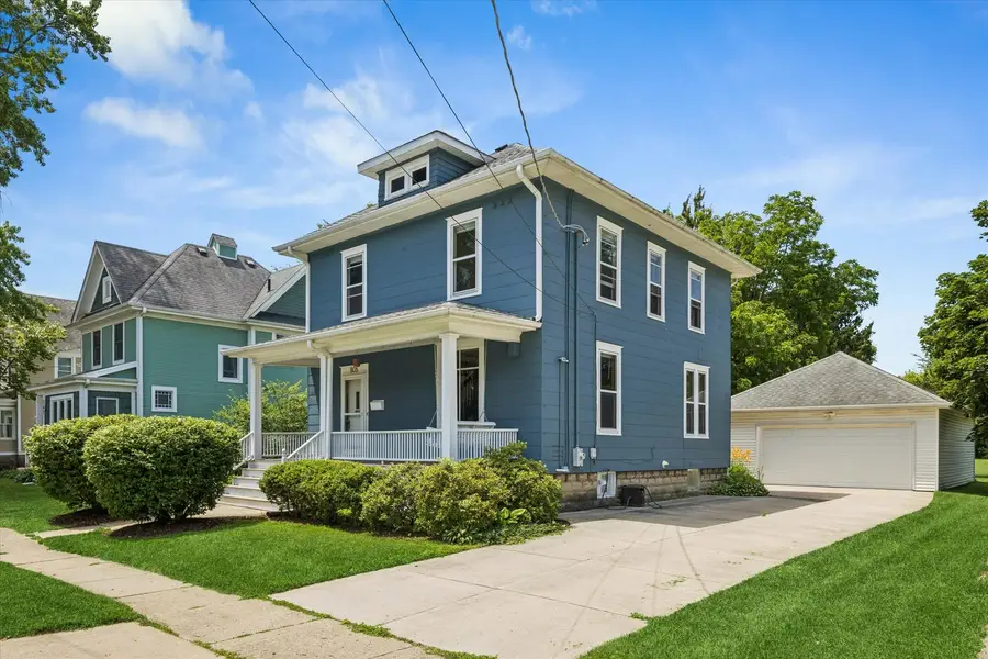 805 Clay Street, Woodstock, IL 60098 - #3