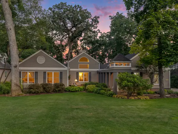 1912 Whispering Oaks Lane, Sugar Grove, IL 60554