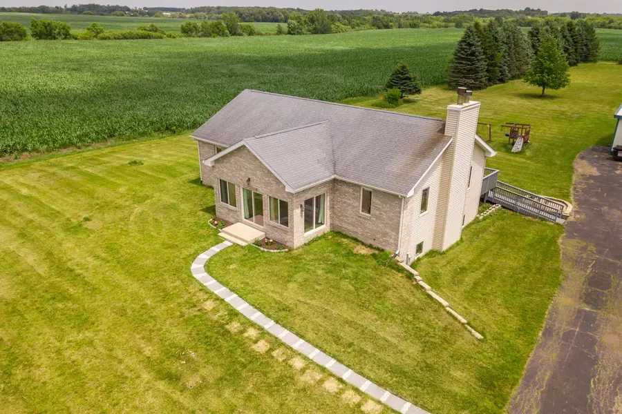 16649 Beaverton Road, Capron, IL 61012 - #3