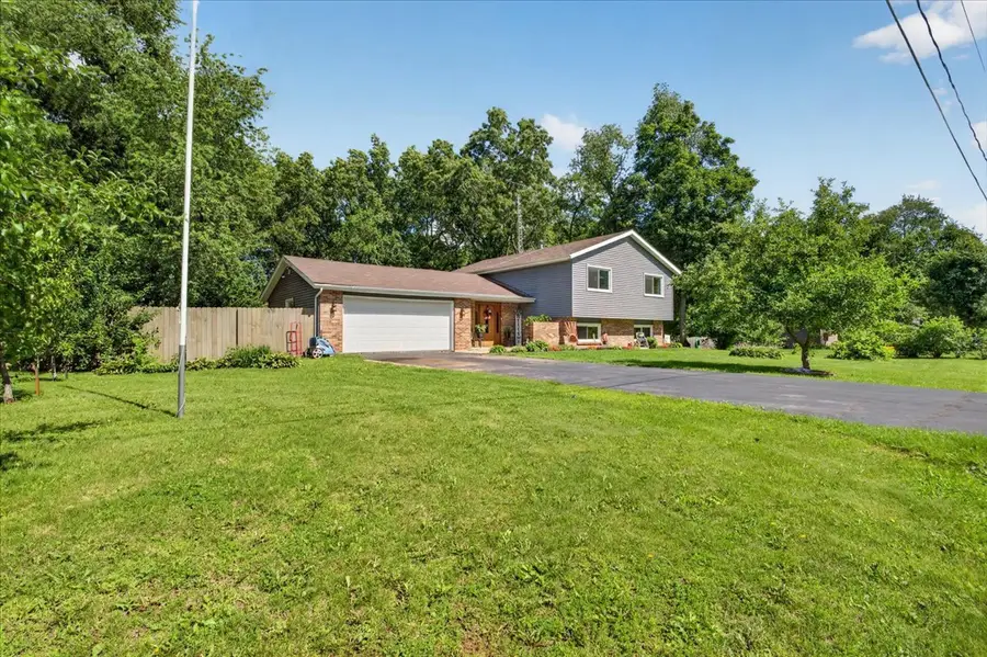 13837 Beaver Drive, Roscoe, IL 61073 - #2