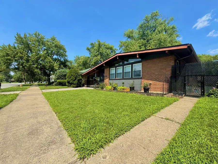 15307 Hastings Drive, Dolton, IL 60419 - #3