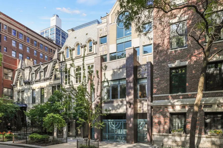 1239 N State Parkway #2, Chicago, IL 60610 - #2