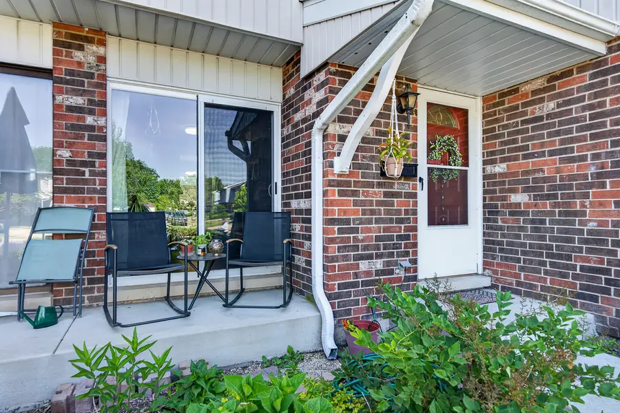 1650 Castbourne Court, Wheaton, IL 60189 - #3
