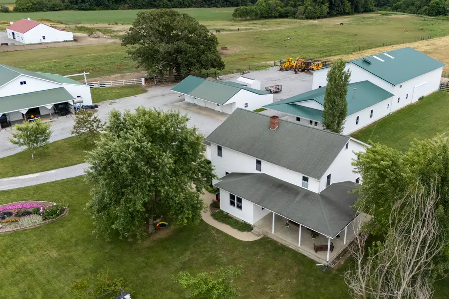 17057 E Saddle Club Road, Belle Rive, IL 62810 - #2