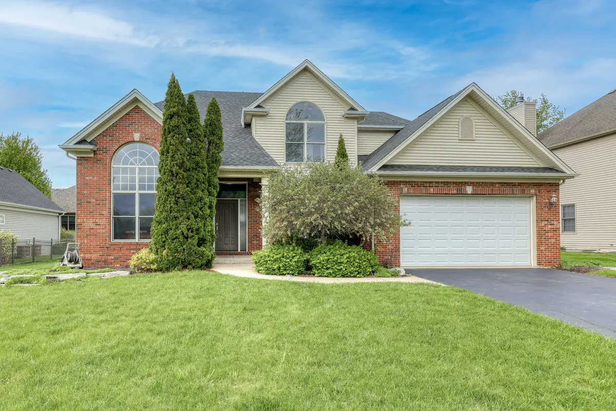 990 Citizen Avenue, Elburn, IL 60119 - #1