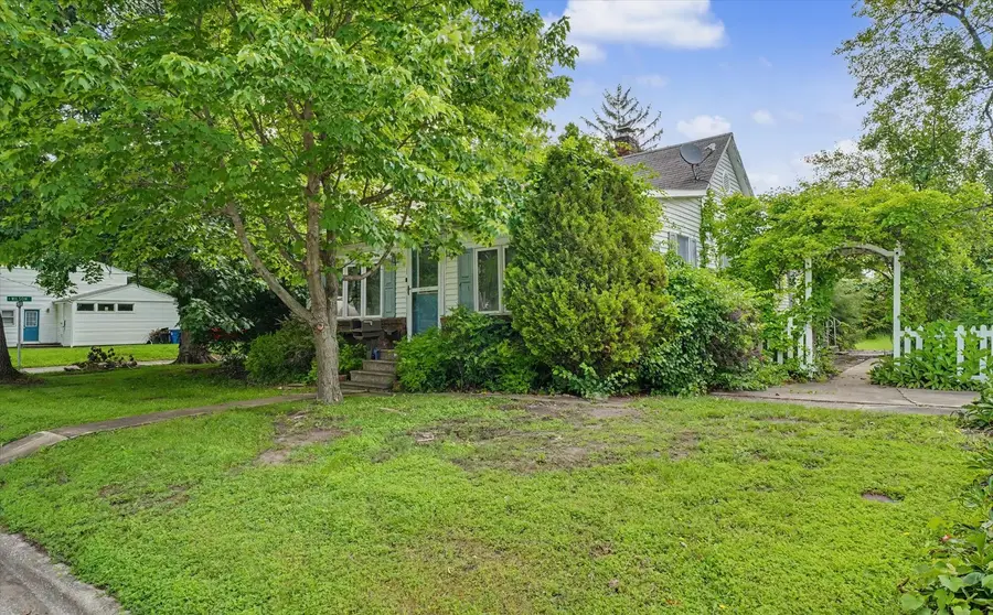 303 E Wilson Street, Monticello, IL 61856 - #3