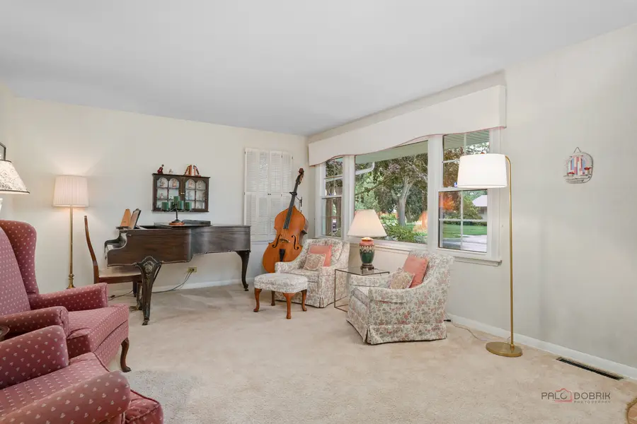 528 Ames Street, Libertyville, IL 60048 - #3