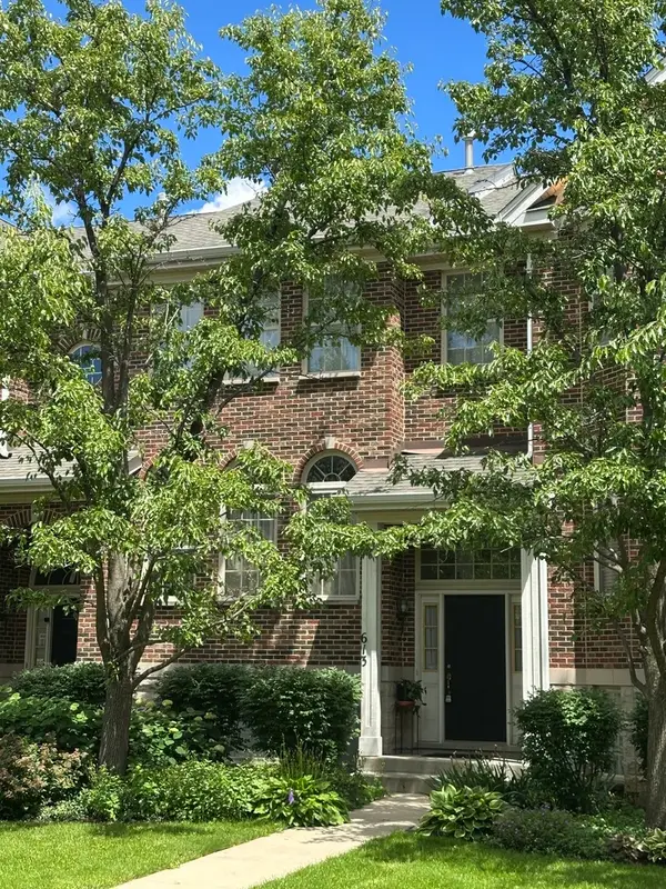 613 Prestwick Lane, Wheeling, IL 60090
