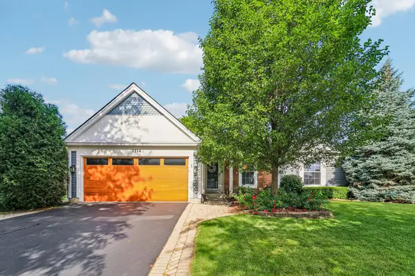 1114 Country Glen Lane, Carol Stream, IL 60188