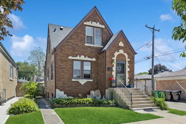 3835 Maple Avenue, Berwyn, IL 60402