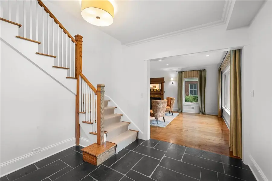 1347 Sunview Lane, Winnetka, IL 60093 - #3