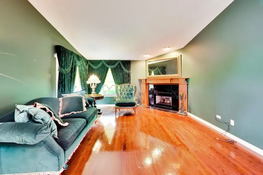 110 Commons Drive, Palos Park, IL 60464 - #3