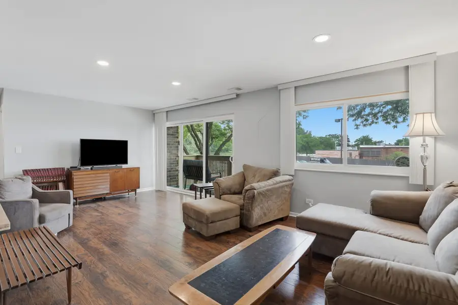 925 Spring Hill Drive #212, Northbrook, IL 60062 - #3