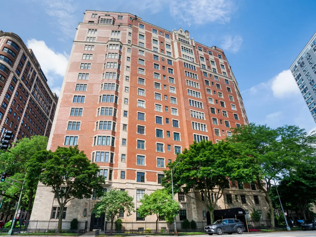 3800 N Lake Shore Drive #11E, Chicago, IL 60613 - #1