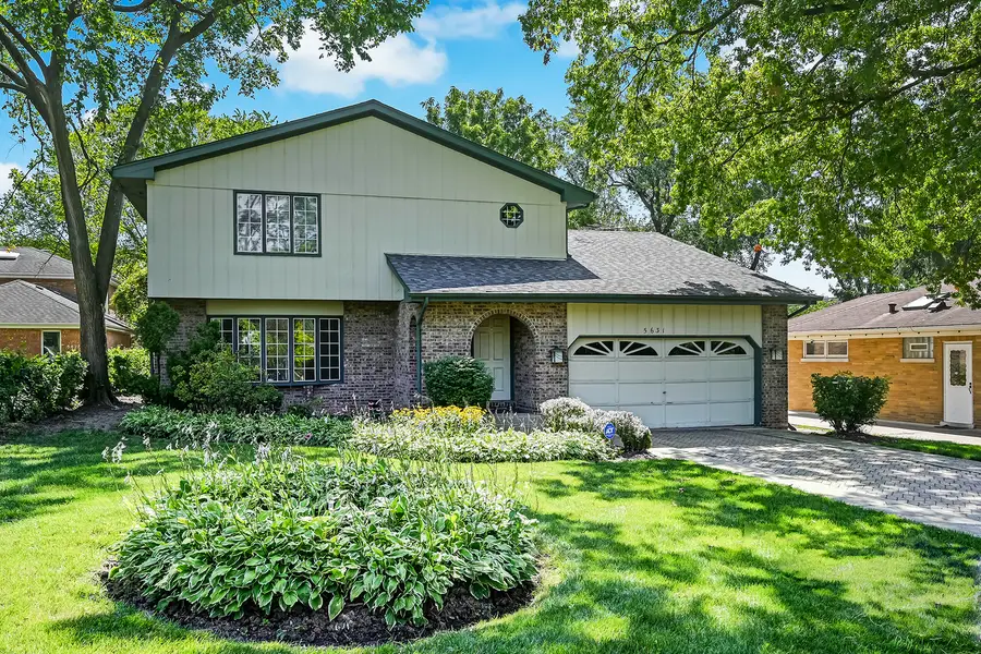 5631 S Elm Street, Hinsdale, IL 60521 - #2