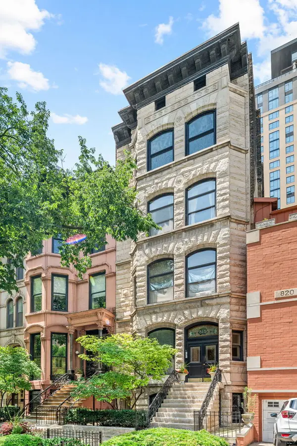 818 N Dearborn Street #BR, Chicago, IL 60610